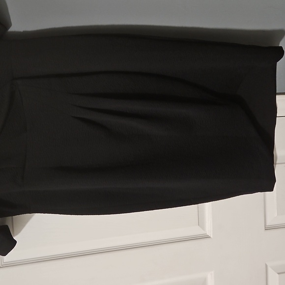 Christian Siriano Asymmetrical Black Dress - Picture 5 of 8